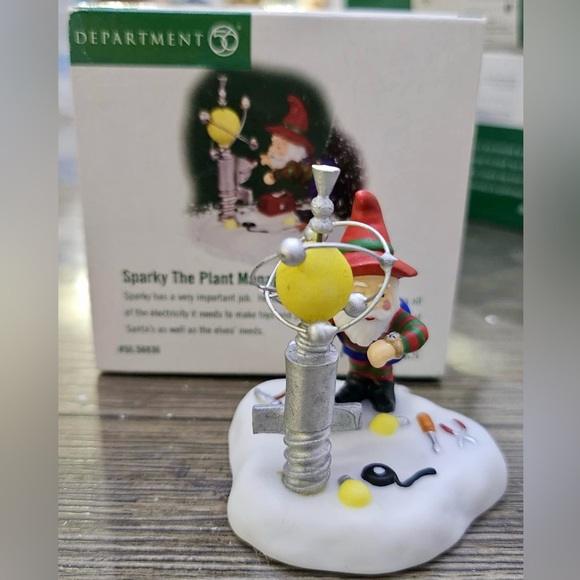 Department 56 Sparky The Plant Manager - Picture 2 of 7